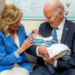 Joe Biden devine străbunic: Nepoata sa Naomi a adus pe lume un băiețel