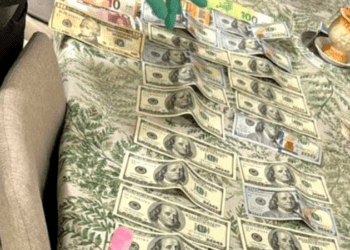 CNA și procurorii din Bălți rețin trei administratori autorizați într-un dosar de abuz de serviciu și trafic de influență