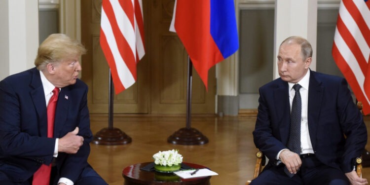 Trump vorbește despre organizarea unei întâlniri cu Putin pentru a încheia conflictul din Ucraina