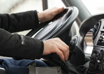 New York implementează prima taxă de trafic din SUA: Șoferii care intră în Manhattan vor plăti o taxă zilnică