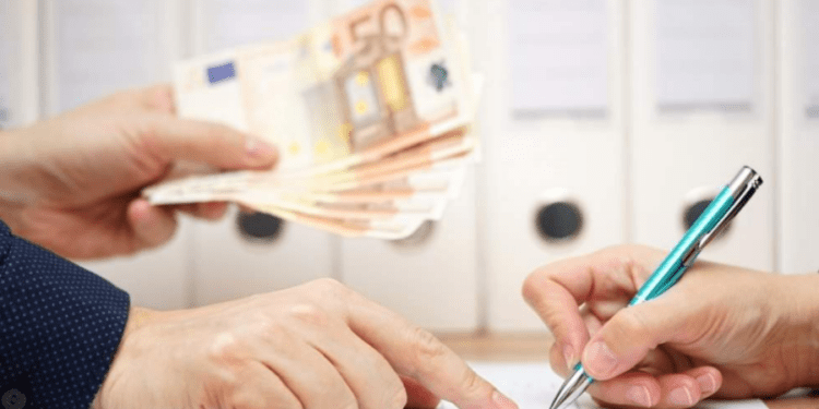 O moldoveancă va plăti amendă pentru că a expediat droguri într-un colet din Israel