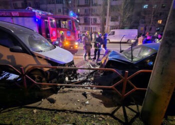 Accident grav pe strada Ceucari: O mașină cu viteză excesivă provoacă un carambol cu șapte autoturisme