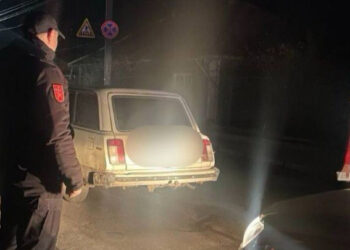 Bălți: Tânăr de 27 de ani, prins conducând haotic fără permis, pe strada Kiev