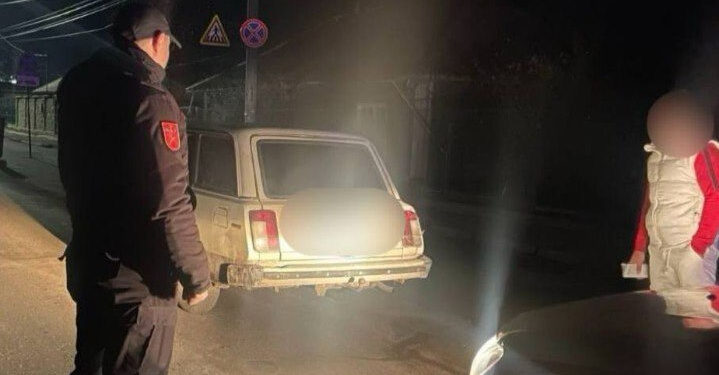 Bălți: Tânăr de 27 de ani, prins conducând haotic fără permis, pe strada Kiev