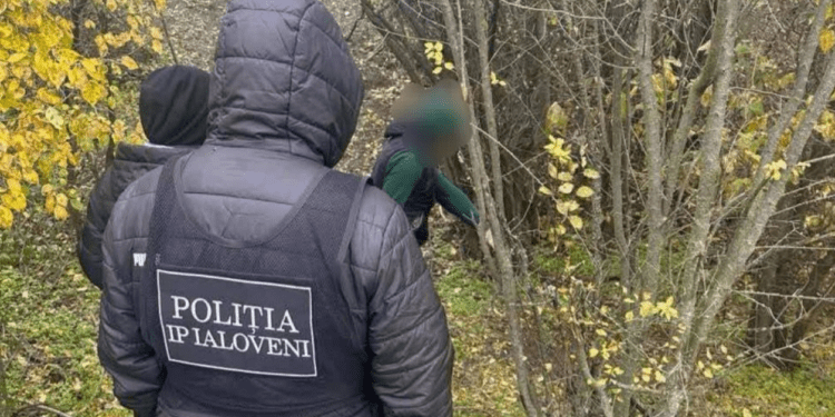 Bărbat reținut pentru furturi din patru companii din Răzeni, prejudiciul depășește 100.000 de lei