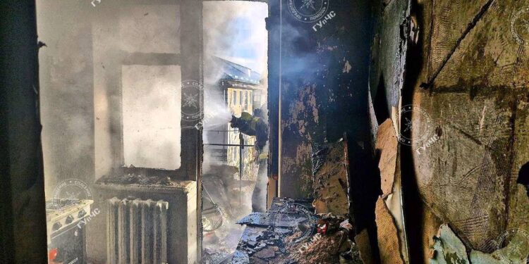 (ФОТО/ВИДЕО) Пожар в квартире в Тирасполе: погиб мужчина