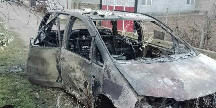 В Спее сгорел гараж вместе с автомобилем