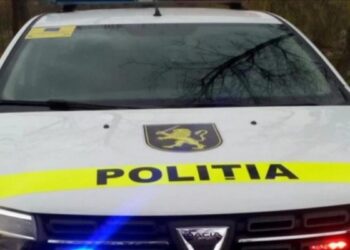 Incendiu provocat de fiu: O femeie de 68 de ani a ajuns la spital cu arsuri