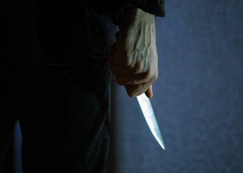 В Чехии подросток напал с ножом на людей в ТЦ: есть погибшие