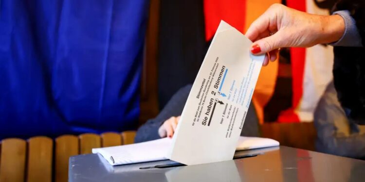 На выборах в немецкий бундестаг победил блок ХДС/ХСС, второе место — у «Альтернативы для Германии»