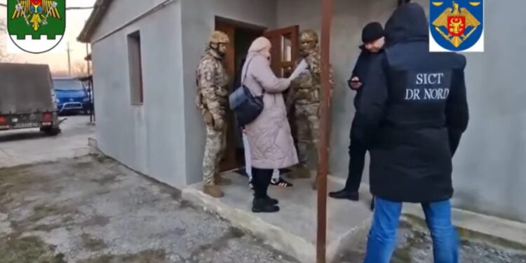 Обыски на севере страны: Задержан сотрудник пограничной полиции Липкан