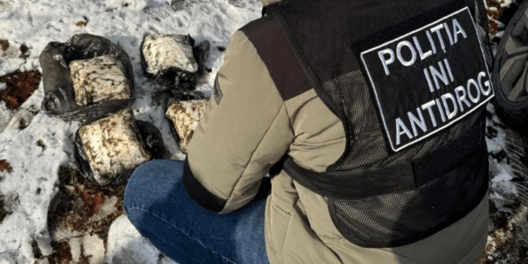 Наркотики на сумму 6,5 млн леев: Полиция и задержала участников преступной группировки