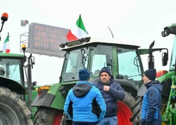 Фермеры в Милане вышли на акцию протеста против аграрной политики ЕС