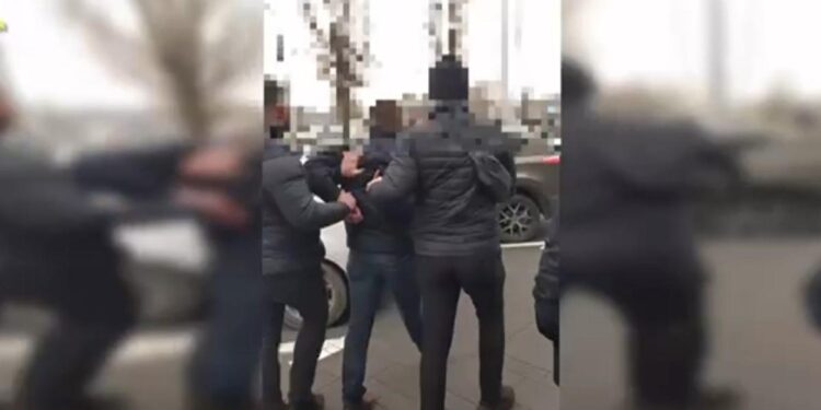 В столице полиция задержала «криптовалютного бизнесмена». Его подозревают в мошенничестве на сумму более 250 000 леев