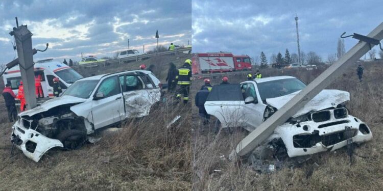 Пьяный водитель влетел в столб: В Сороках в аварии пострадали два человека