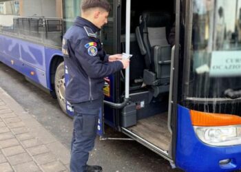 A vrut să treacă vama cu un permis de conducere cumpărat online: Ce le-a spus tânărul polițiștilor de frontieră, care l-au prins cu documentul fals