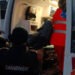 Un bărbat în stare gravă, găsit pe o bancă în Capitală, transportat la spital