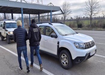 Moldovean căutat pentru furt, reținut la granița cu România