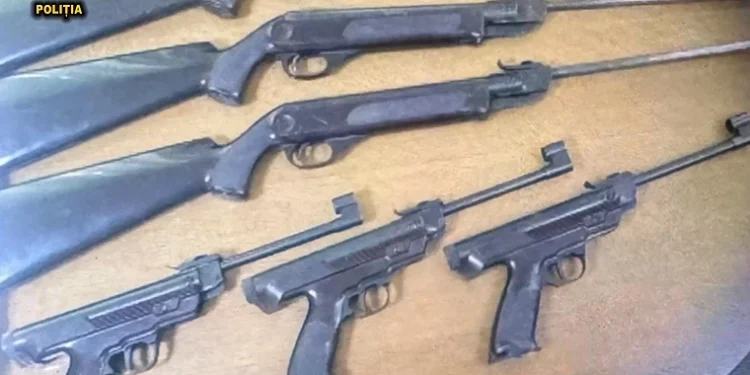 Percheziții în Taraclia: Arme și muniții ilegale descoperite la trei bărbați