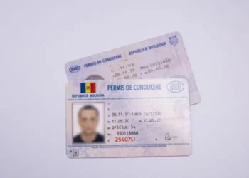 Moldova și Emiratele Arabe Unite semnează acordul de recunoaștere a permiselor auto