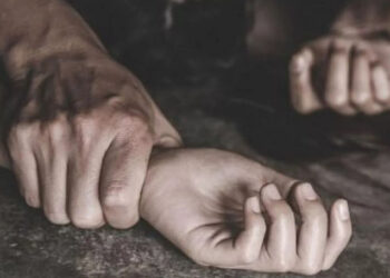 Un bărbat de 44 de ani, condamnat pentru violarea unei adolescente