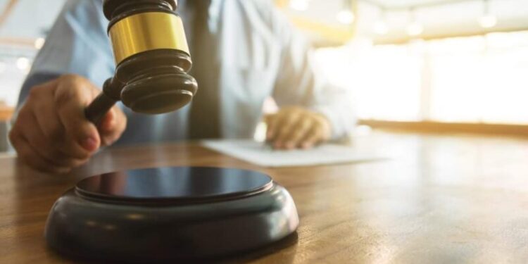 Legislația PAS reduce pedepsele pentru corupție, un om de afaceri scăpând de închisoare