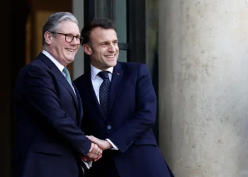 Macron și Starmer propun trimiterea pacificatorilor în Ucraina în schimbul unui acord de încetare a foculuiMacron și Starmer propun trimiterea pacificatorilor în Ucraina în schimbul unui acord de încetare a focului