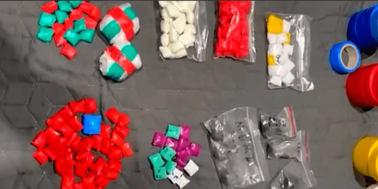 Trafic de droguri de proporții, destructurat de poliție: Confiscare de aproape jumătate de milion de lei