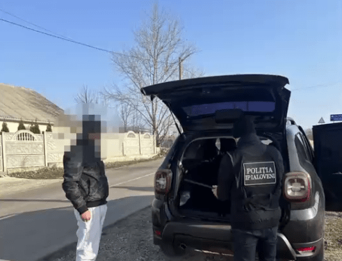 19 percheziții realizate de polițiști și droguri de peste 100.000 de lei confiscate