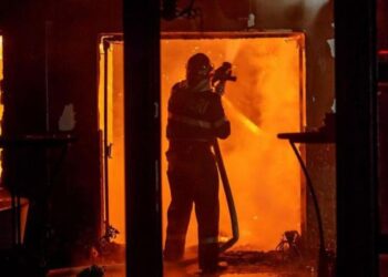 Incendiu fatal în Răcăria: o femeie de 75 de ani a murit în urma unui scurtcircuit