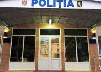 Bărbat reținut după ce a atacat polițiștii cu un cuțit în Nisporeni