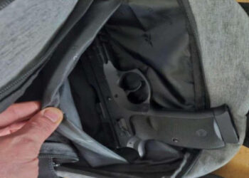 Arma neletală găsită în rucsacul unui moldovean la frontieră