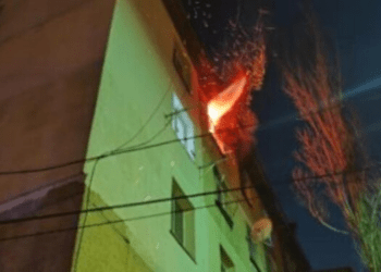 Incendiu într-un bloc de locuințe din Chișinău: 15 persoane evacuate