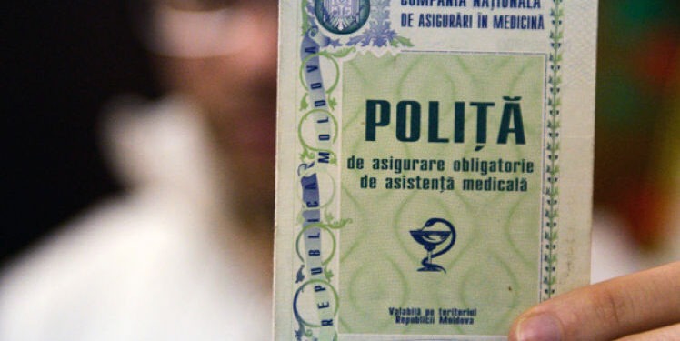 Tinerii care studiază în străinătate beneficiază de asigurare medicală din bugetul de stat