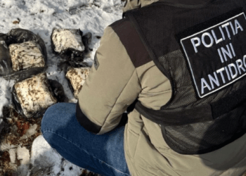 Rețea de trafic de droguri sintetice închisă: Poliția a confiscat cocaină, amfetamină și marijuana în Chișinău