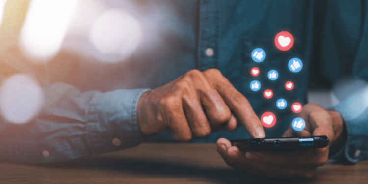 Inteligența artificială folosită într-o înșelătorie: Bărbat din Shanghai a pierdut 26.000 de euro