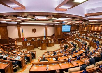 Promo-Lex: 27% dintre decizii în Parlamentul Moldovei au fost adoptate fără transparență