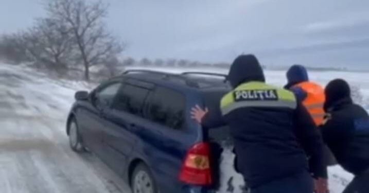 Atenționare Poliția Republicii Moldova: Vehicule blocate pe drumul L-15, raionul Căușeni, din cauza vremii nefavorabile