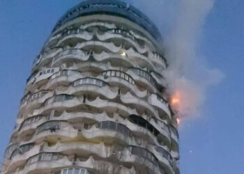 Cât de repede urcă pompierii la etajul 17? Nicolae Carauș lansează o provocare