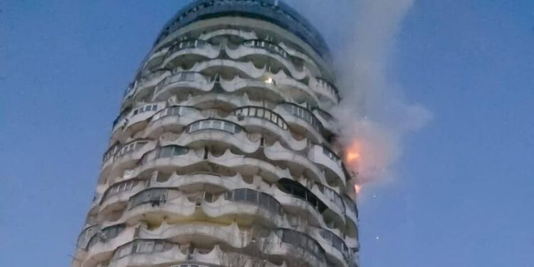 Cât de repede urcă pompierii la etajul 17? Nicolae Carauș lansează o provocare