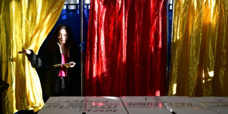 România, retrogradată de la „democrație viciată” la „regim hibrid” după decizia „șubredă” de anulare a alegerilor, în Indexul democrațiilor The Economist