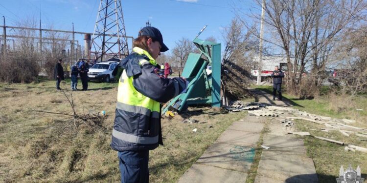 В Бендерах автобус врезался в остановку: один человек погиб, двое пострадали