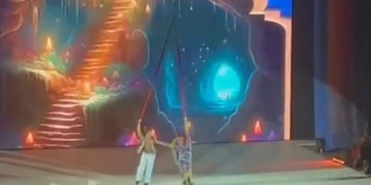 В Кишиневе артистка упала с высоты во время ледового шоу. Что известно