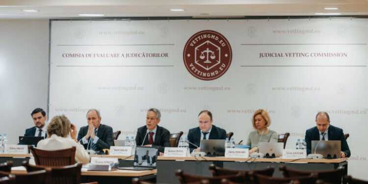 До 110 тысяч леев в месяц: зарплаты членов комиссий по веттингу будут увеличены