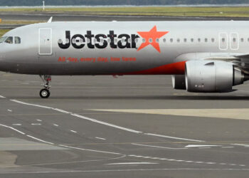 В Австралии подросток поднялся на борт самолета с дробовиком