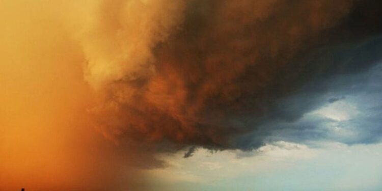 В Молдову приближается сахарская пыль: медики предупреждают об угрозе для здоровья