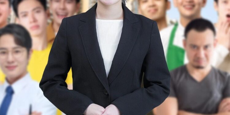 Китаянка убедила 36 мужчин взять ипотеку ради отношений