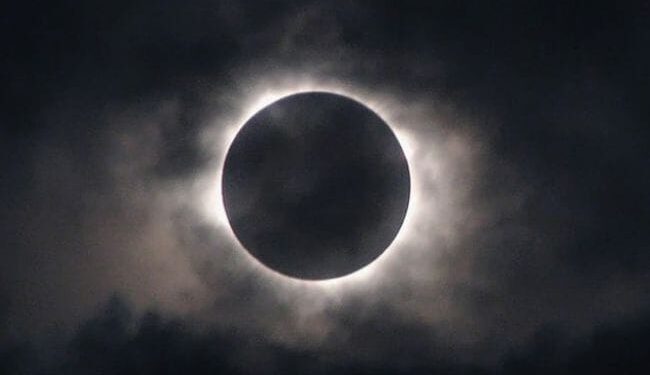 В Молдове 14 марта 2025 года можно будет наблюдать полное лунное затмение