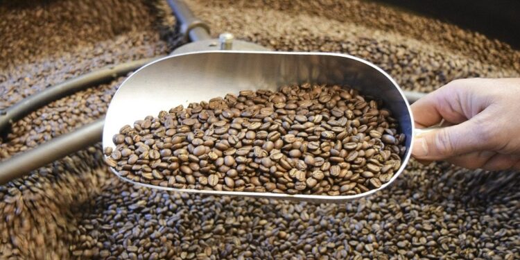 Глобальный дефицит кофе: почему торговля практически остановилась