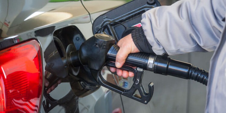 ANRE anunță noile prețuri pentru 18 martie: ieftinire la benzină și motorină